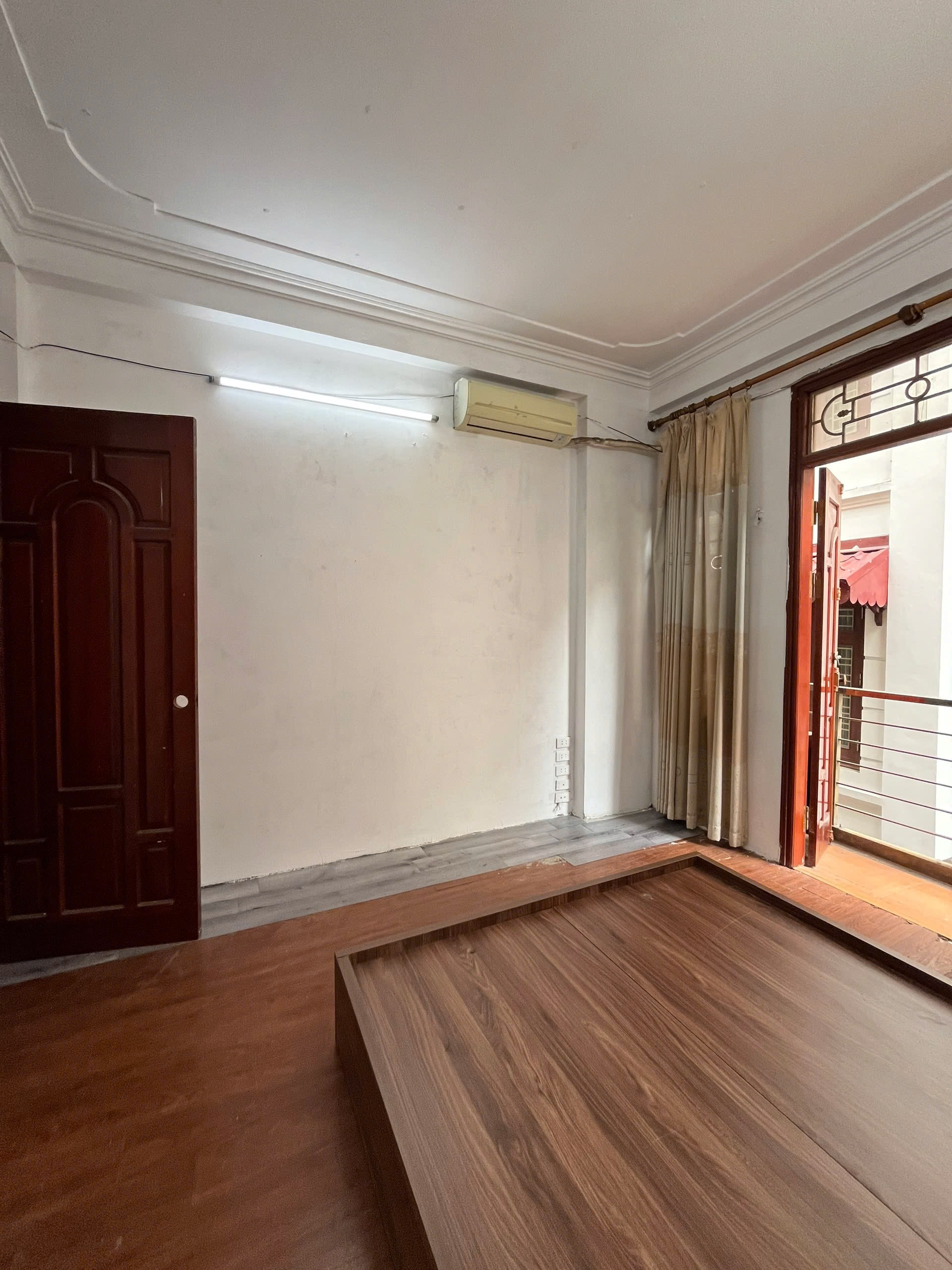 Cho thuê nhà ngõ 1197 Giải Phóng, 4 tầng x 40m2, 6 ngủ, có cho làm CHDV 15 Triệu - Ảnh 2